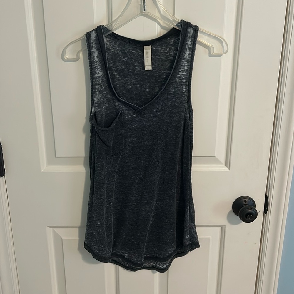 Grey tank top